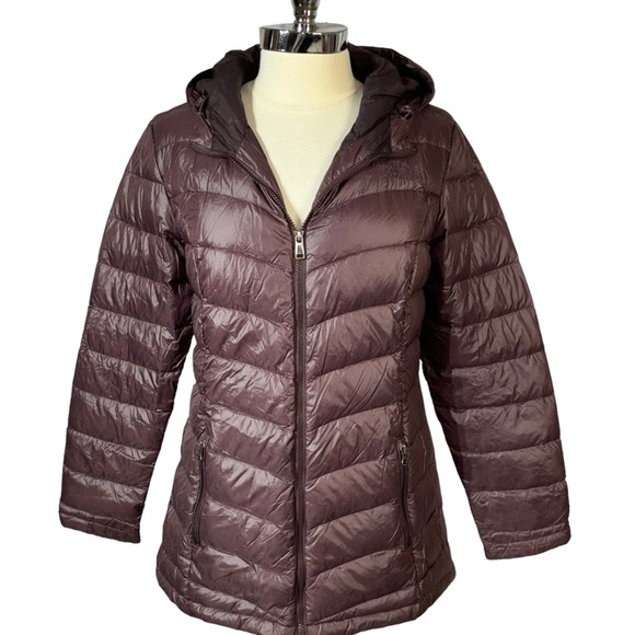 The North Face Black Cherry Quilted 550 Down Filled Mid Length Puffer Coat - Picture 2 of 15